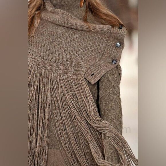 Ralph Lauren Collection Fall 2015 Runway
Taupe Cashmere Fringed Scarf Shawl - Picture 6 of 16